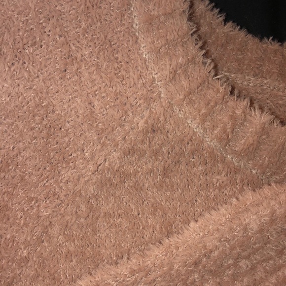 Pacsun fuzzy sweater - Picture 6 of 6